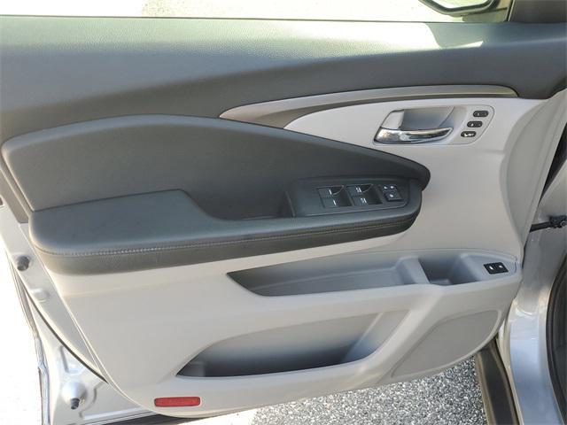 used 2019 Honda Pilot car, priced at $21,893