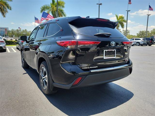 used 2023 Toyota Highlander car, priced at $37,491