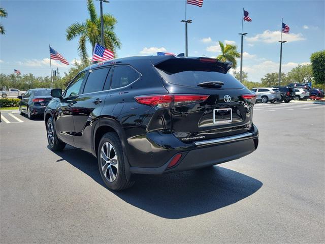 used 2023 Toyota Highlander car, priced at $37,491