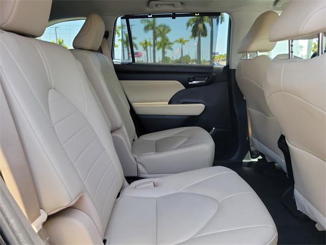 used 2023 Toyota Highlander car, priced at $37,491