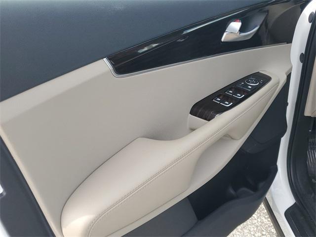 used 2020 Kia Sorento car, priced at $14,992