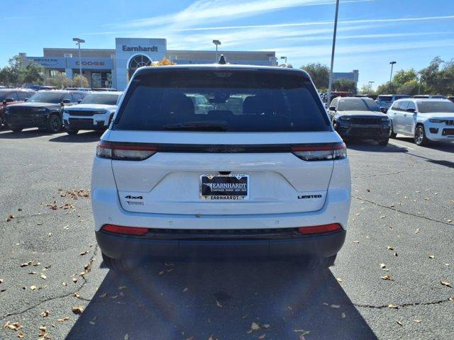 new 2025 Jeep Grand Cherokee car, priced at $49,960