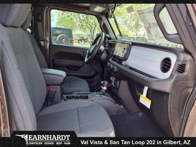 new 2025 Jeep Gladiator car, priced at $40,271