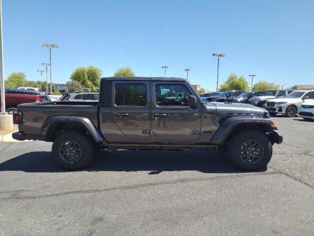 new 2024 Jeep Gladiator car, priced at $42,076