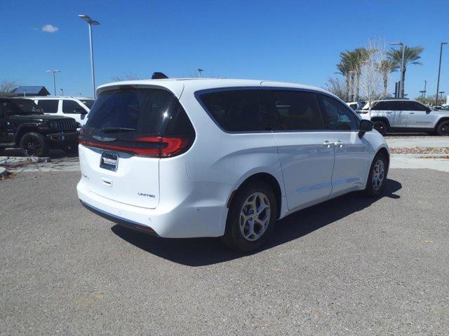 new 2024 Chrysler Pacifica car, priced at $45,154
