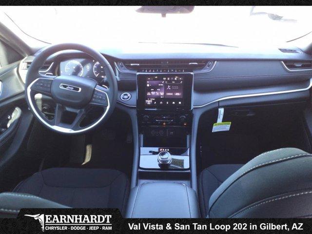 new 2025 Jeep Grand Cherokee car, priced at $36,334