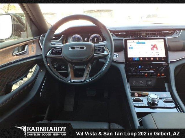 new 2025 Jeep Grand Cherokee car, priced at $57,512