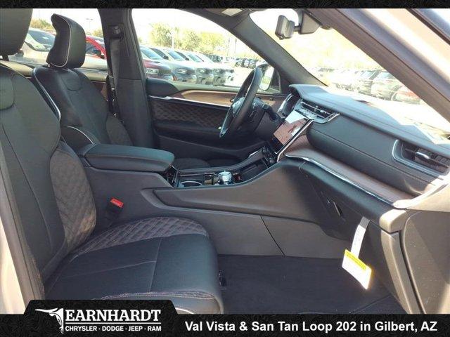 new 2025 Jeep Grand Cherokee car, priced at $57,512