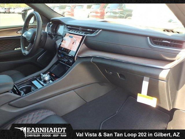 new 2025 Jeep Grand Cherokee car, priced at $57,512