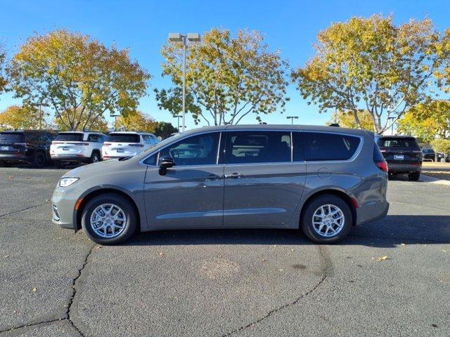 new 2025 Chrysler Pacifica car, priced at $42,185