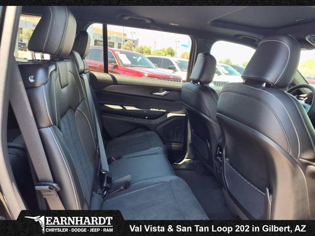 new 2025 Jeep Grand Cherokee L car, priced at $39,102