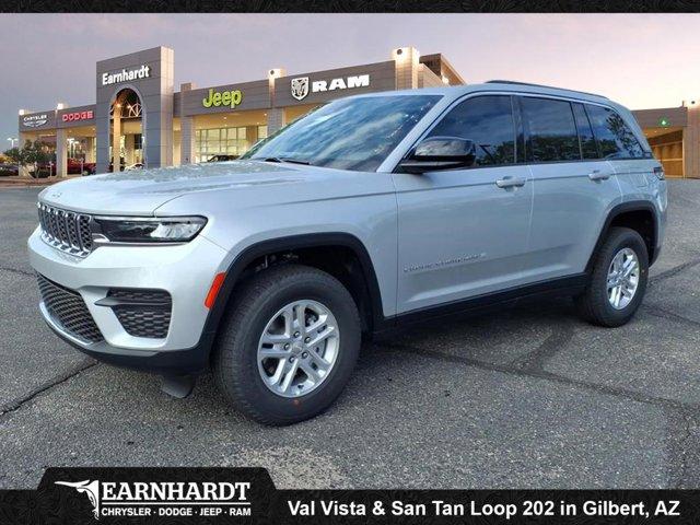 new 2025 Jeep Grand Cherokee car, priced at $34,179