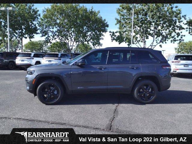 new 2025 Jeep Grand Cherokee car, priced at $47,994