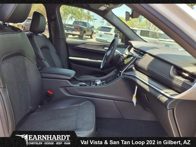 new 2025 Jeep Grand Cherokee car, priced at $36,311