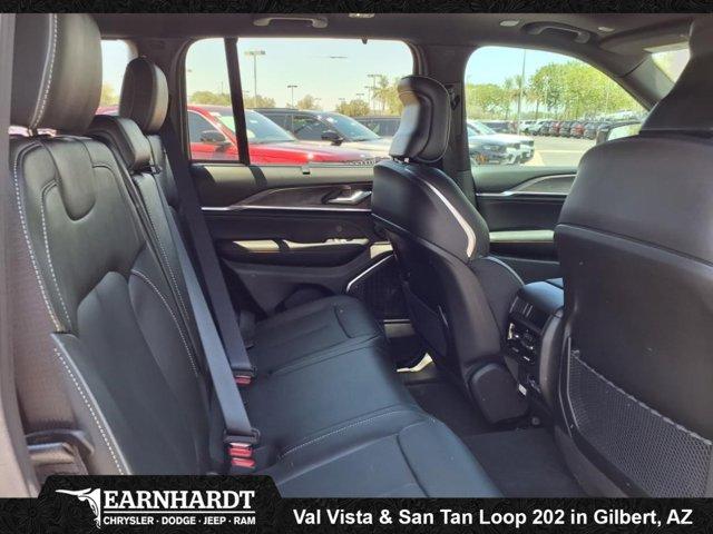 new 2025 Jeep Grand Cherokee car, priced at $55,957