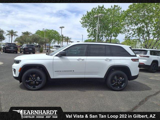 new 2025 Jeep Grand Cherokee car, priced at $44,135