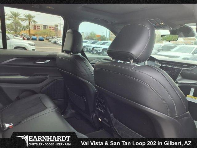 new 2025 Jeep Grand Cherokee car, priced at $44,135