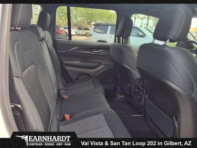 new 2025 Jeep Grand Cherokee car, priced at $31,883