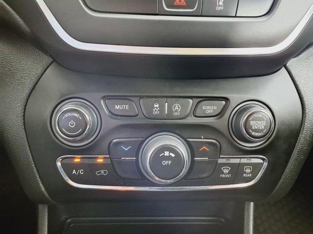used 2022 Jeep Cherokee car, priced at $23,410