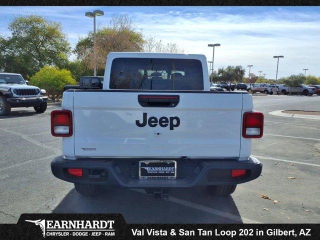 new 2025 Jeep Gladiator car, priced at $42,035