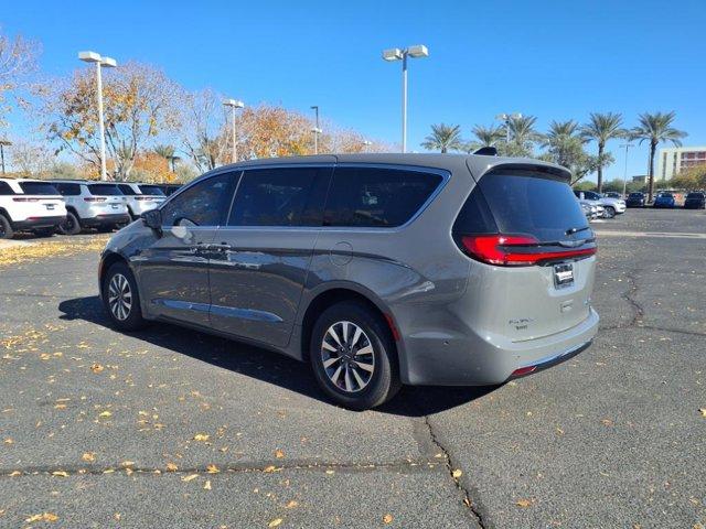 new 2025 Chrysler Pacifica car, priced at $45,551