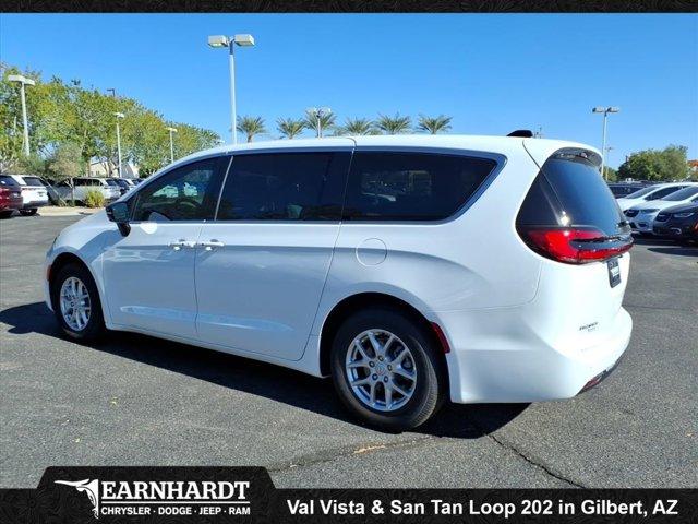 new 2026 Chrysler Pacifica car, priced at $38,070