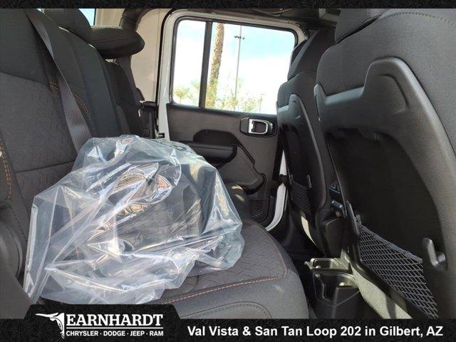 new 2025 Jeep Gladiator car, priced at $45,311