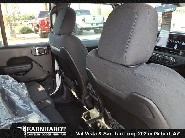 new 2025 Jeep Gladiator car, priced at $45,311