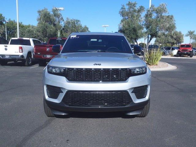 new 2025 Jeep Grand Cherokee car, priced at $42,888