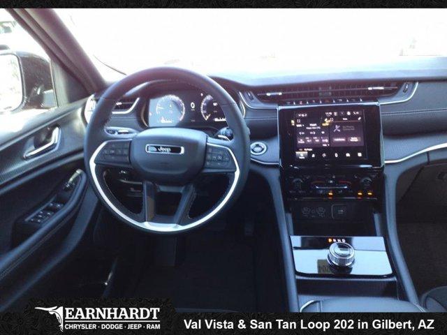 new 2025 Jeep Grand Cherokee L car, priced at $42,747
