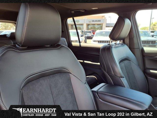 new 2025 Jeep Grand Cherokee L car, priced at $41,558