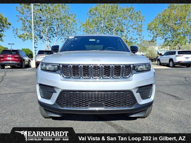 new 2025 Jeep Grand Cherokee car, priced at $32,895