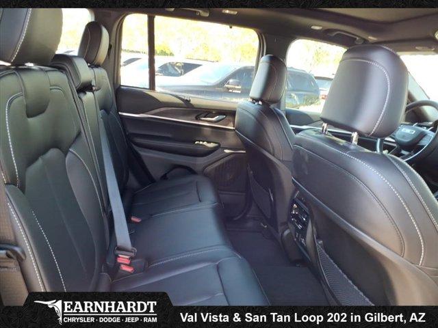new 2025 Jeep Grand Cherokee car, priced at $45,068