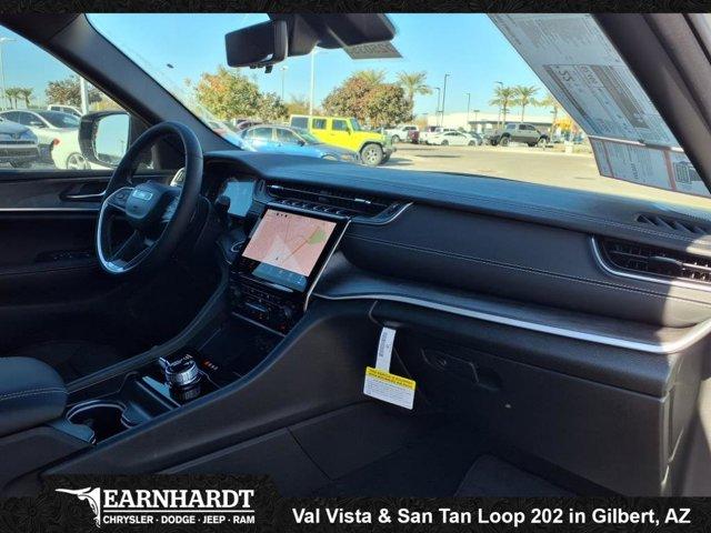 new 2025 Jeep Grand Cherokee car, priced at $47,407
