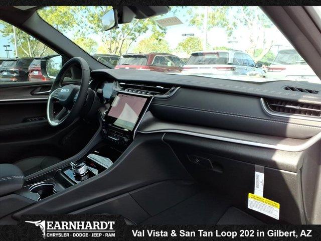 new 2025 Jeep Grand Cherokee car, priced at $47,011