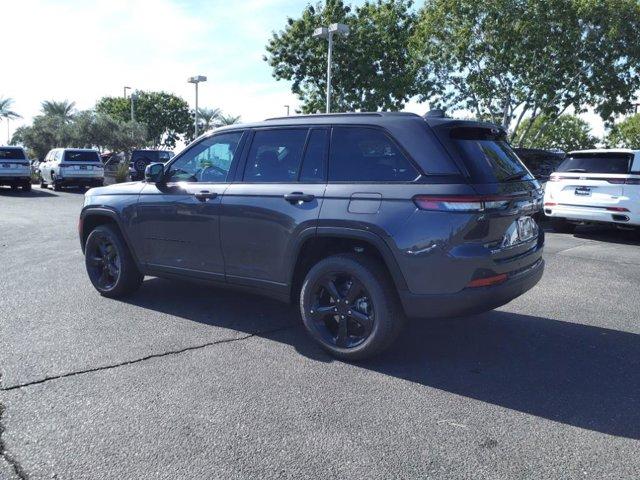 new 2025 Jeep Grand Cherokee car, priced at $51,396