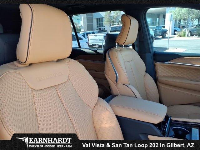 new 2025 Jeep Grand Cherokee L car, priced at $69,333