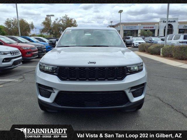 new 2025 Jeep Grand Cherokee car, priced at $37,782