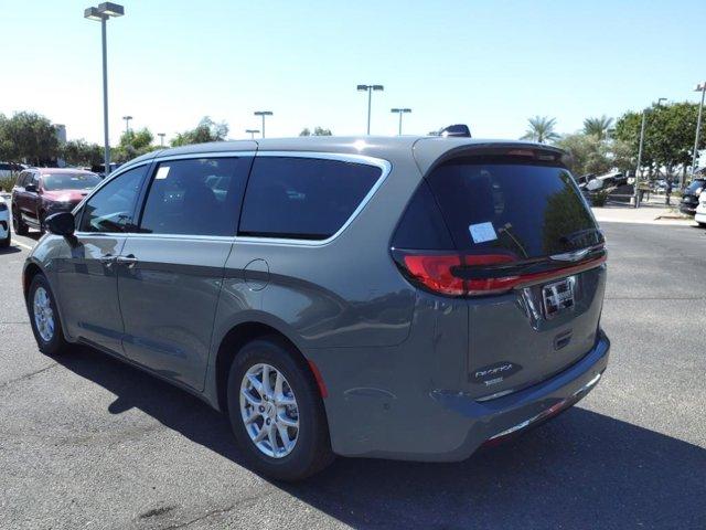 new 2024 Chrysler Pacifica car, priced at $39,953