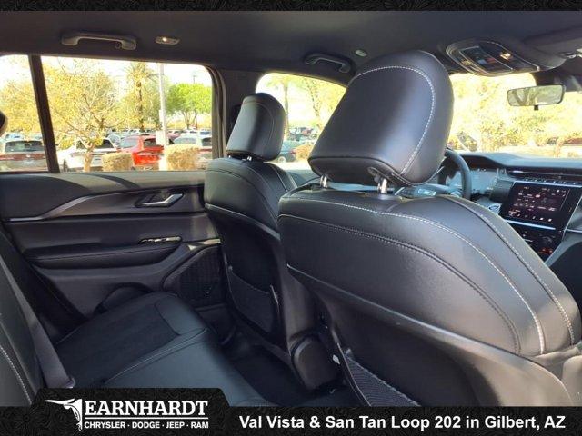new 2025 Jeep Grand Cherokee car, priced at $38,241