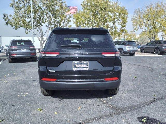 new 2024 Jeep Grand Cherokee car, priced at $46,682