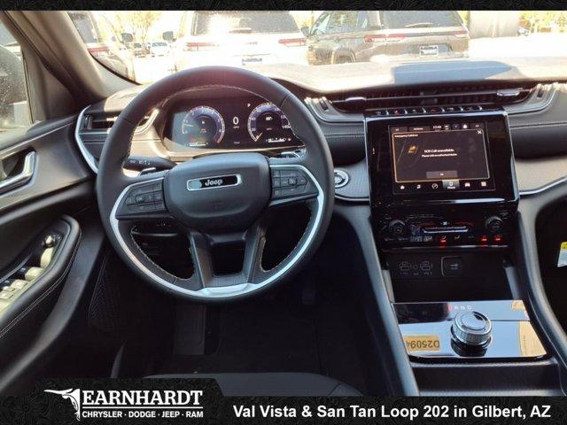 new 2025 Jeep Grand Cherokee car, priced at $36,553
