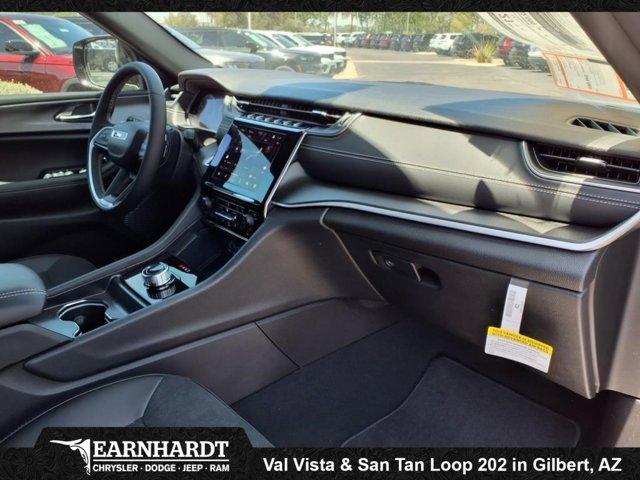 new 2025 Jeep Grand Cherokee L car, priced at $39,474