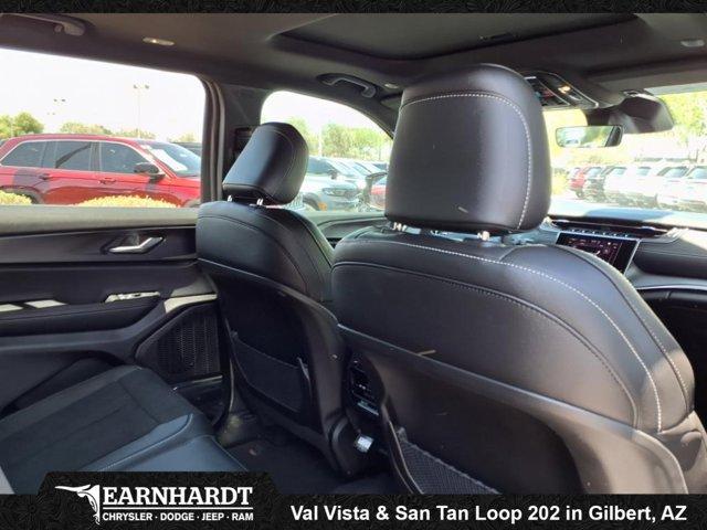 new 2025 Jeep Grand Cherokee L car, priced at $39,474