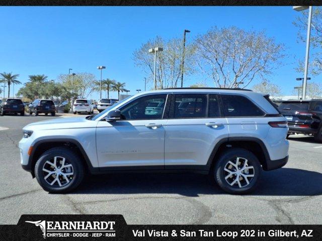 new 2025 Jeep Grand Cherokee car, priced at $43,413