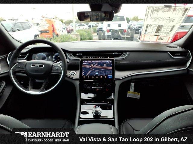 new 2025 Jeep Grand Cherokee car, priced at $41,932