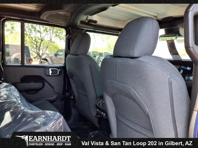 new 2025 Jeep Gladiator car, priced at $41,104