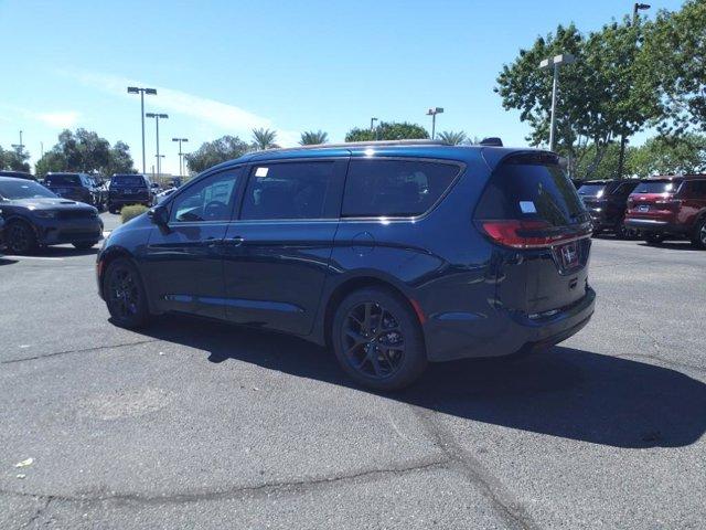 new 2024 Chrysler Pacifica car, priced at $48,083