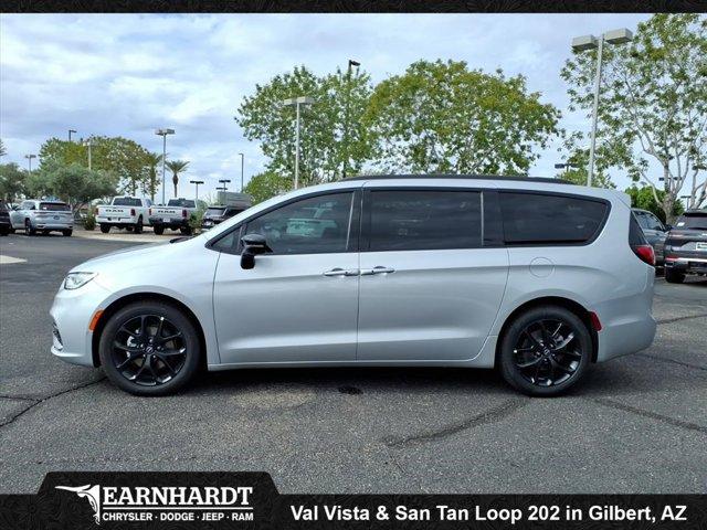 new 2026 Chrysler Pacifica car, priced at $46,151