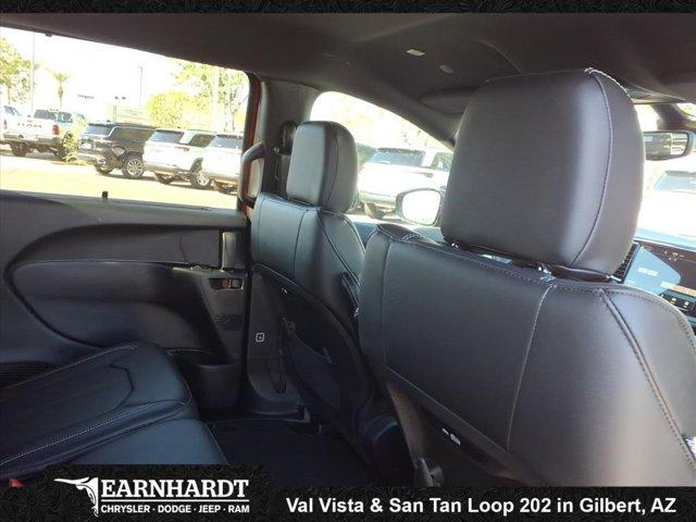 new 2026 Chrysler Pacifica car, priced at $39,004